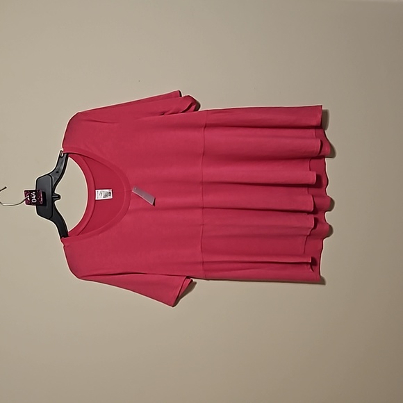 west loop Tops - West Loop pink short sleeve tunic top. NWT